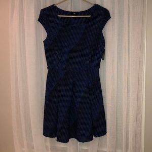 “Iz Byer” dress, black and blue